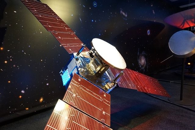 Juno Jüpiter'den ilk görüntüyü gönderdi 11