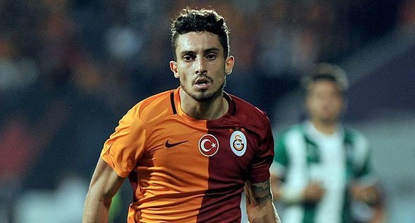 Telles Cimbom'a veda etti, yeni formayı giydi 4