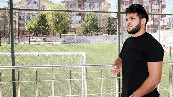 Milyonluk golcüyü halı sahada oynattı! 2