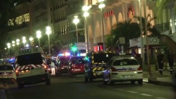 Fransa'daki saldırıdan ilk görüntüler 6