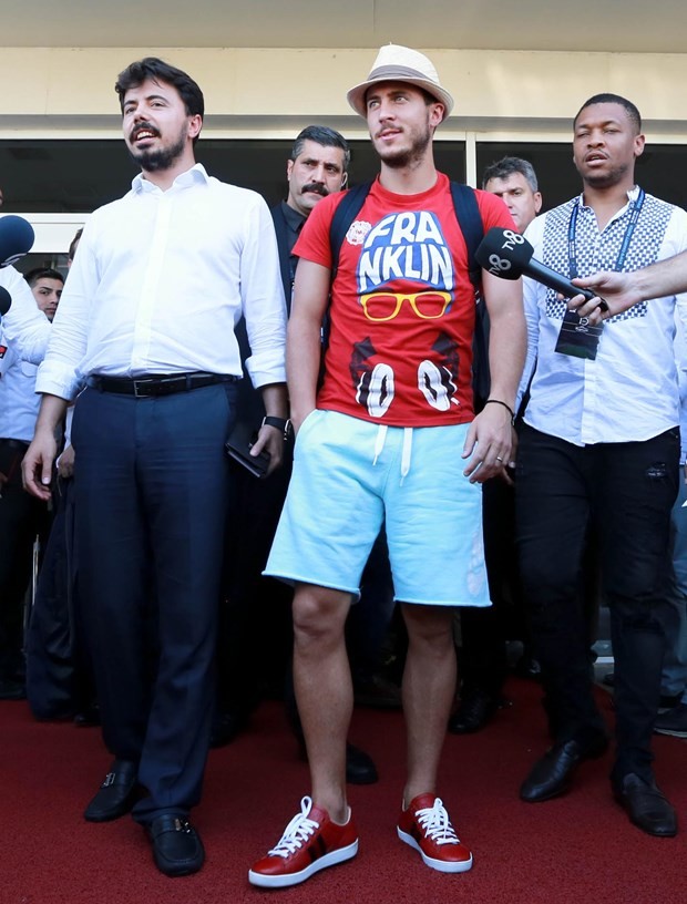 Yıldız futbolcular Antalya'da 30