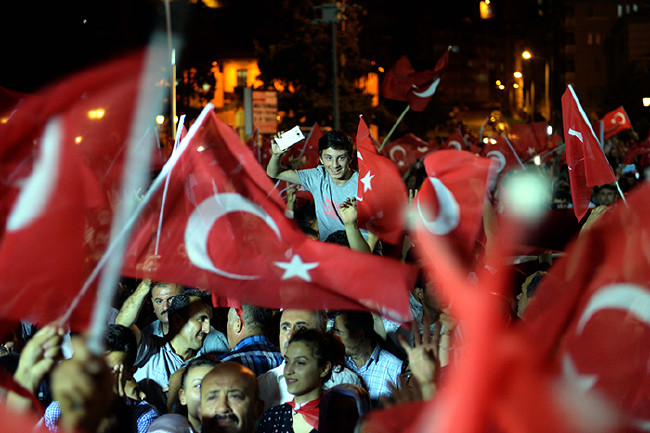 Türkiye demokrasiye böyle direndi 5