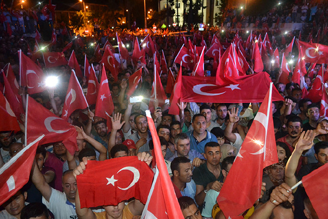 Türkiye demokrasiye böyle direndi 8