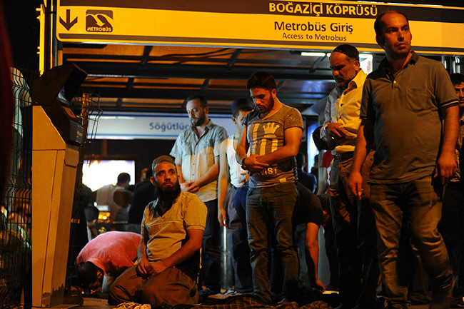 Türkiye demokrasiye böyle direndi 36