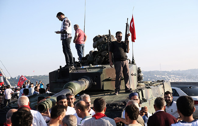 Türkiye demokrasiye böyle direndi 53