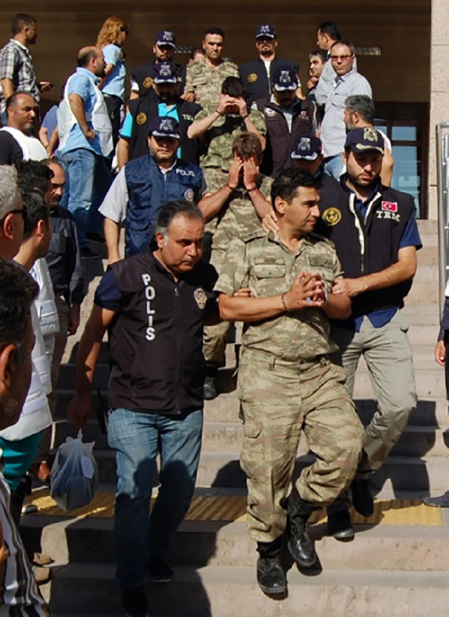 İşte Türkiye'ye savaş açan alçaklar 9