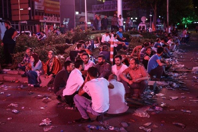 Türkiye'de Demokrasi Bayramı 7