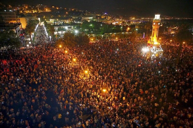 Türkiye'de Demokrasi Bayramı 10