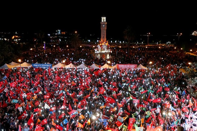 Türkiye'de Demokrasi Bayramı 9