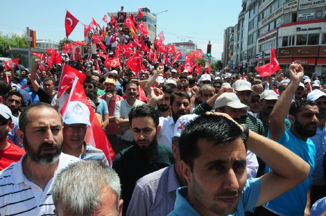 Türkiye'de Demokrasi Bayramı 25