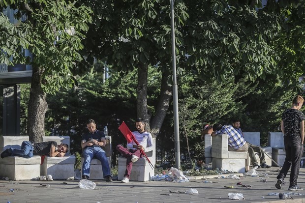 Demokrasi nöbeti 17