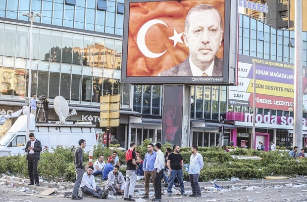 Demokrasi nöbeti 18