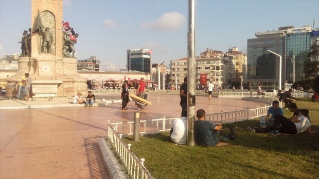 Demokrasi nöbeti 20