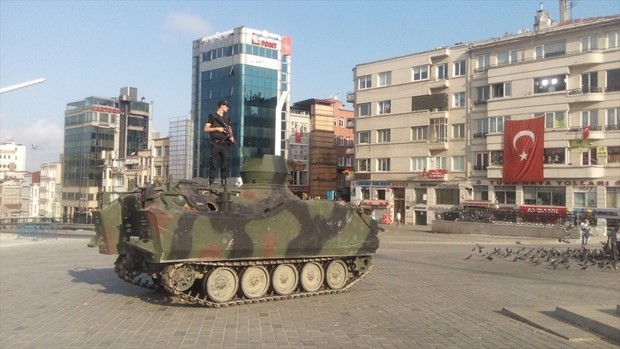 Demokrasi nöbeti 24