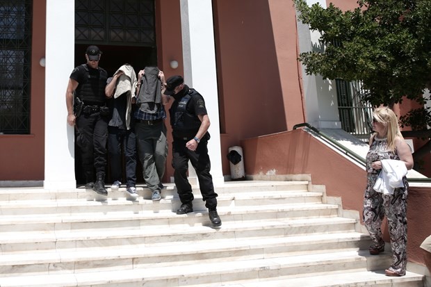 8 darbeci asker Yunanistan'da mahkeme karşısında 6