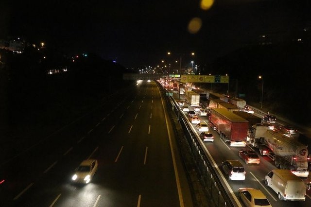 Dakika dakika köprü direnişi 4