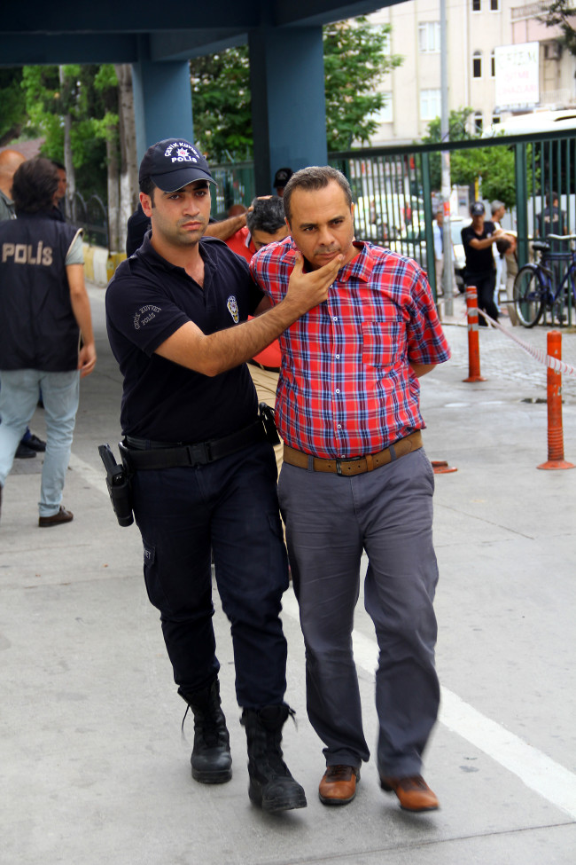 Kaldır başını hain 15