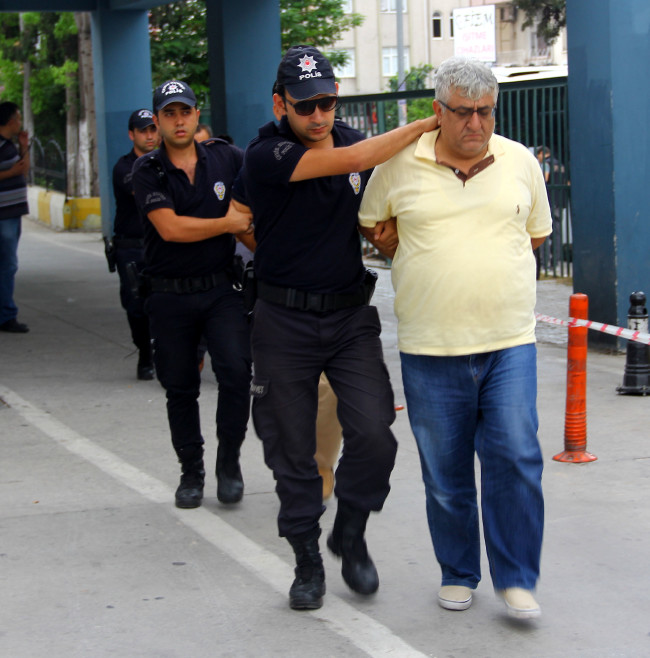 Kaldır başını hain 16