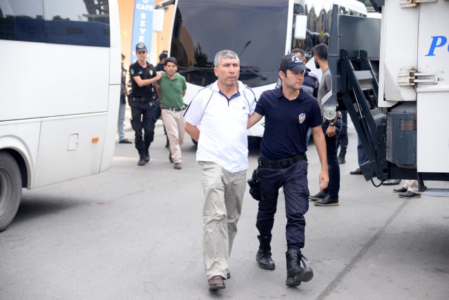 Kaldır başını hain 20