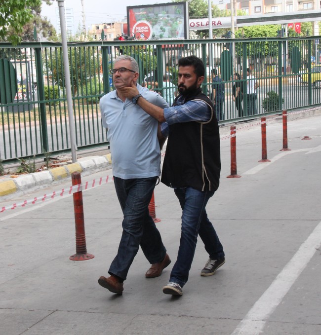 Kaldır başını hain 22