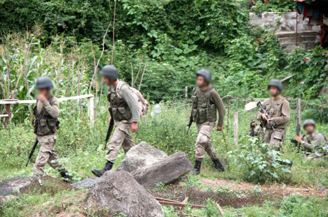 Maçka'da kaçan teröristler aranıyor 5