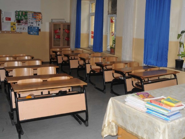 FETÖ'ye ait kapatılan okullar 5