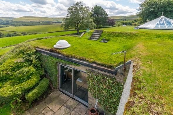 Yerin altında cennet inşa etti 11