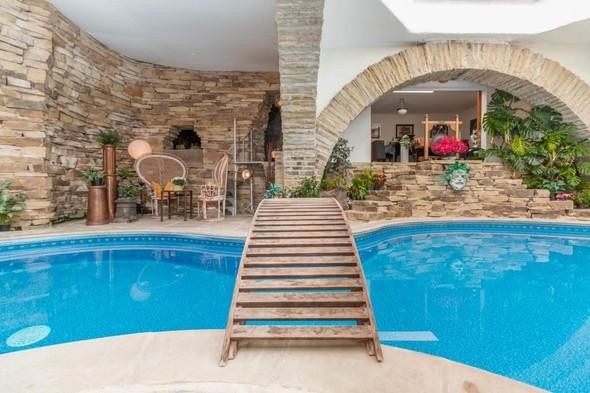 Yerin altında cennet inşa etti 8