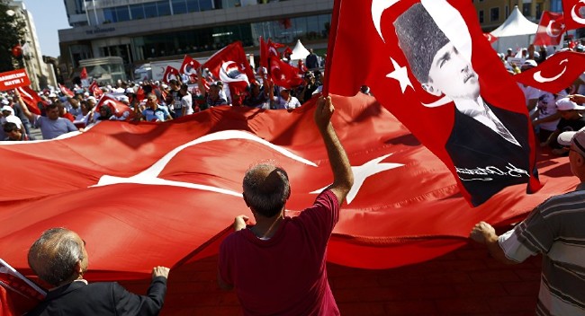 Taksim'de "Cumhuriyet ve Demokrasi Mitingi" 16