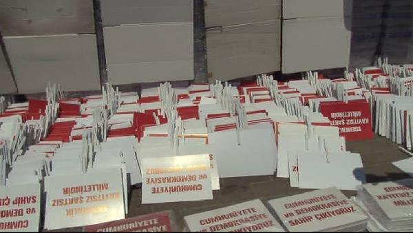 Taksim'de "Cumhuriyet ve Demokrasi Mitingi" 17