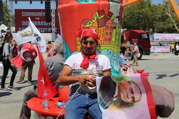 Taksim'de "Cumhuriyet ve Demokrasi Mitingi" 2