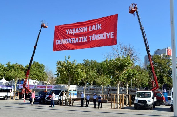 Taksim'de "Cumhuriyet ve Demokrasi Mitingi" 6