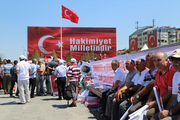 Taksim'de "Cumhuriyet ve Demokrasi Mitingi" 7