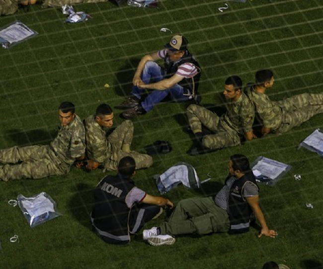 Cumhurbaşkanlığı Muhafız Alayı'na operasyon 12