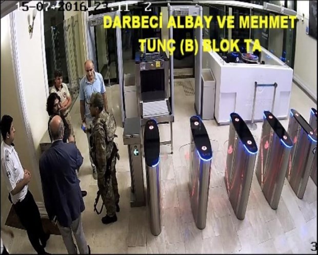 Darbe gecesi İBB'de yaşananlar 8