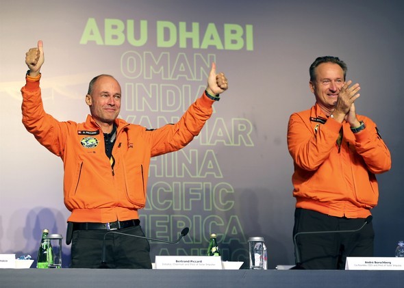 1 damla yakıt olmadan 40 bin km uçtu! 9