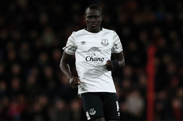 Galatasaray yıldız futbolcuyu kadrosuna katmak üzere 4