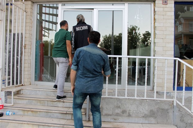 FETÖ'cüler kaçmak için tünel yaptı 12