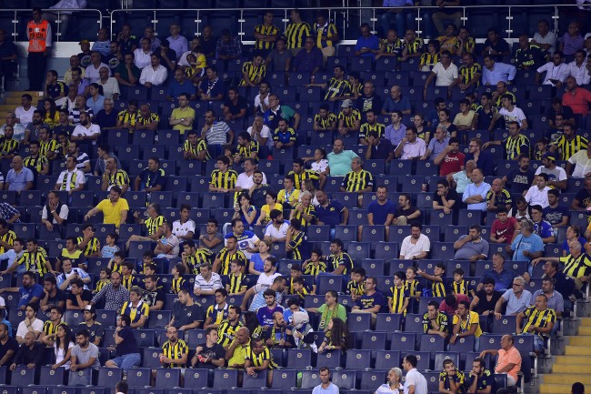 Fenerbahçe'nin Monaco'yu 2-1 mağlup ettiği maçı Bülent Tuncay yazdı 8