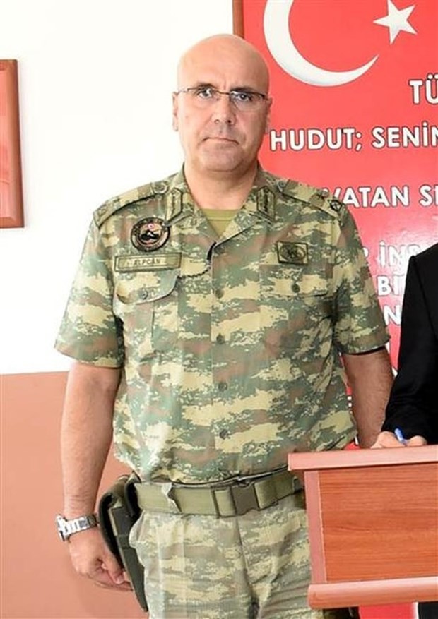 TSK'dan ihraç edilen amiral ve generaller 50