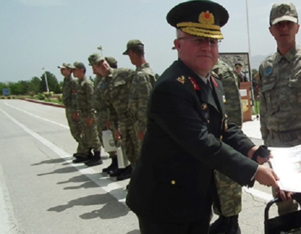 TSK'dan ihraç edilen amiral ve generaller 88