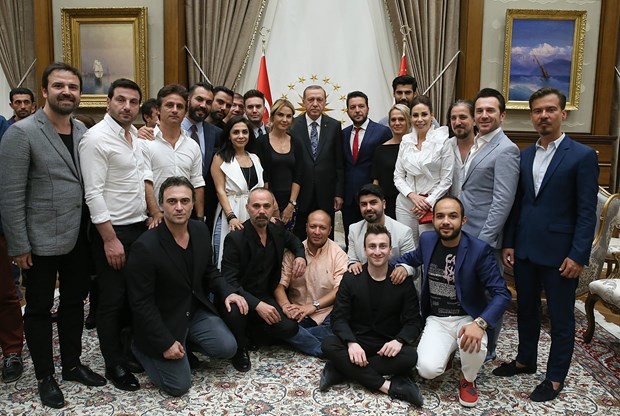 Erdoğan demokrasi nöbetine destek verenleri kabul etti 5