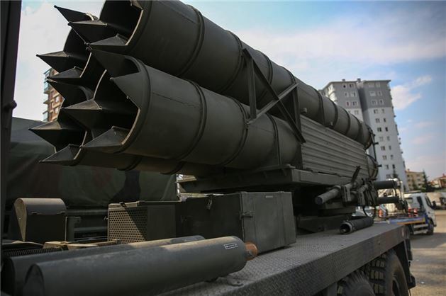 Tankların ezdiği araçlar 15