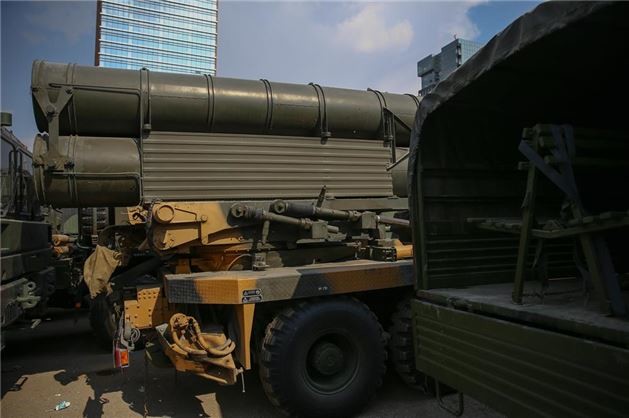 Tankların ezdiği araçlar 18