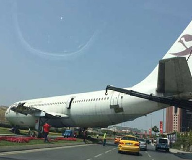 Yeşilköy'de uçak yola çıktı 4