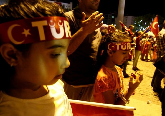 Cumhurbaşkanı Erdoğan demokrasi nöbetinde 49