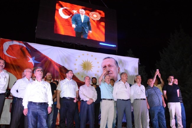 Cumhurbaşkanı Erdoğan demokrasi nöbetinde 4