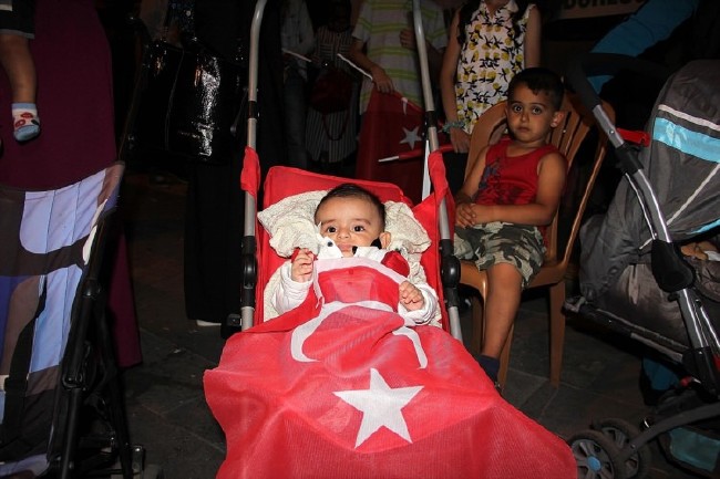 Cumhurbaşkanı Erdoğan demokrasi nöbetinde 20