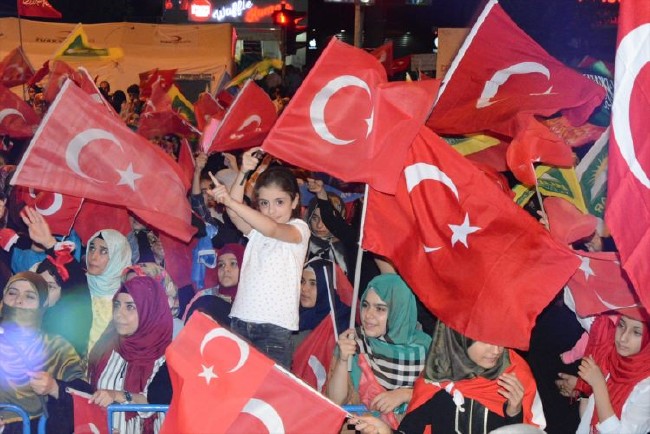 Cumhurbaşkanı Erdoğan demokrasi nöbetinde 7