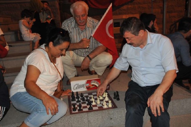 Cumhurbaşkanı Erdoğan demokrasi nöbetinde 44